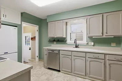 837 Hopwood Avenue, Menomonie, WI 54751 - Photo 6