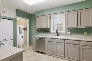 837 Hopwood Ave, Menomonie, WI 54751 - Photo 6