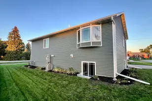 2028 Nelson Dr, Thief River Falls, MN 56701 - Photo 24