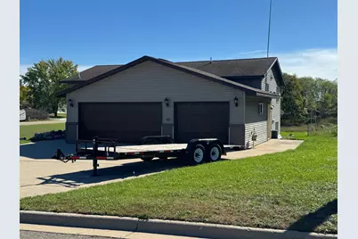 527 Madison Avenue SE, Wadena, MN 56482 - Photo 2