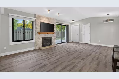 2261 Wildwood Circle, Minnetonka, MN 55305 - Photo 6