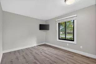 2261 Wildwood Cir, Minnetonka, MN 55305 - Photo 20