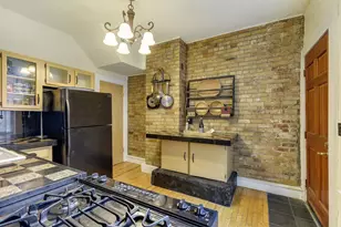 3 W 33rd St, Minneapolis, MN 55408 - Photo 10