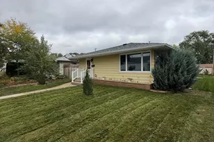248 23rd Ave N, Saint Cloud, MN 56303 - Photo 2