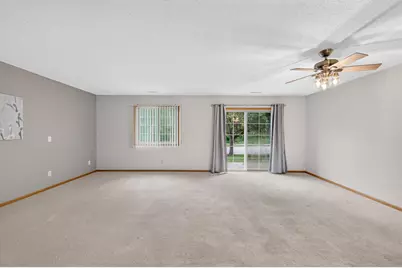 670 Monn Avenue, Vadnais Heights, MN 55127 - Photo 8