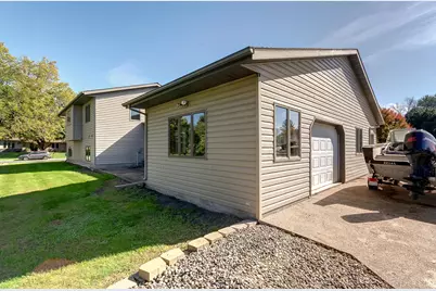 606 Columbus Avenue S, New Prague, MN 56071 - Photo 16