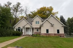 17123 Jonathan Ct, Lakeville, MN 55044 - Photo 2