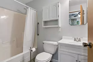750 Viking Dr E, Maplewood, MN 55117 - Photo 34