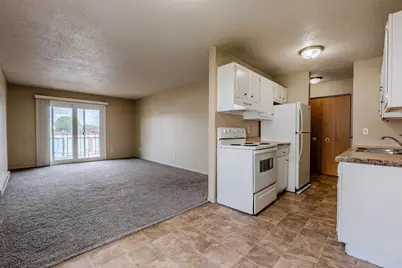 2414 3rd Avenue N, Moorhead, MN 56560 - Photo 10