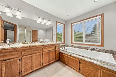 13610 Georgia Drive, Apple Valley, MN 55124 - Photo 40
