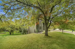 13610 Georgia Dr, Apple Valley, MN 55124 - Photo 62