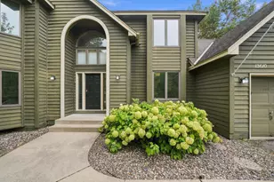 13610 Georgia Dr, Apple Valley, MN 55124 - Photo 2