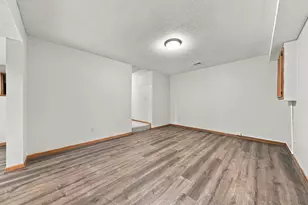 13610 Georgia Dr, Apple Valley, MN 55124 - Photo 58