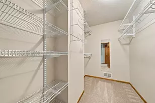 13610 Georgia Dr, Apple Valley, MN 55124 - Photo 46