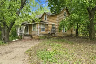 401 S Division St, Roberts, WI 54023 - Photo 4