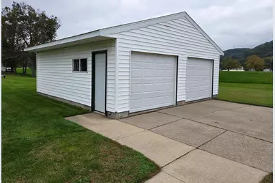201 E Rushford Avenue, Rushford, MN 55971 - Photo 8