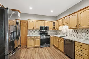 12645 Durango Pl, Apple Valley, MN 55124 - Photo 2