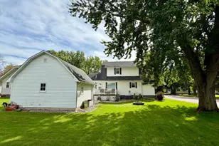 1124 6th St, Westbrook, MN 56183 - Photo 10