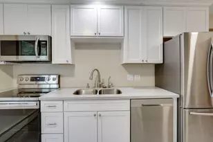 305-307 Reno St, Wayzata, MN 55391 - Photo 2