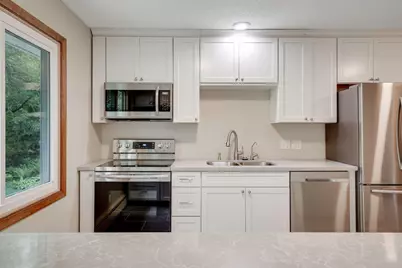 305-307 Reno Street, Wayzata, MN 55391 - Photo 24
