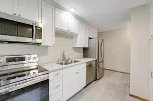 305-307 Reno St, Wayzata, MN 55391 - Photo 22