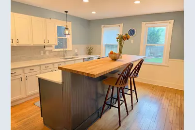 539 Saint Clair Avenue, Saint Paul, MN 55102 - Photo 1