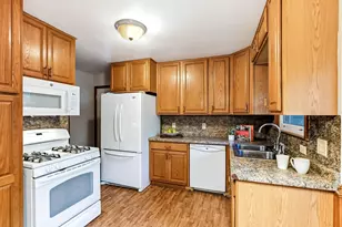 4407 Washington St NE, Columbia Heights, MN 55421 - Photo 8