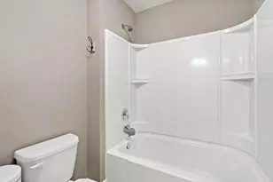 2140 Windermere Cir, Shakopee, MN 55379 - Photo 28