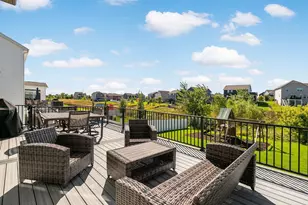 2140 Windermere Cir, Shakopee, MN 55379 - Photo 2