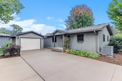 727 Riverside Drive N, Hudson, WI 54016 - Photo 30