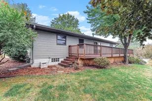 727 Riverside Dr N, Hudson, WI 54016 - Photo 22