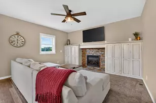 17 Richland Ave, Saint Charles, MN 55972 - Photo 16