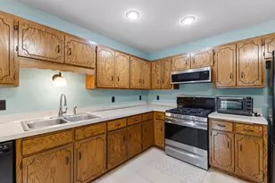 404 Pleasure Creek Dr, Blaine, MN 55434 - Photo 10