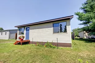 455 NW 1st St, Cohasset, MN 55721 - Photo 30
