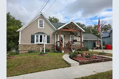 16 4th Avenue SE, Dodge Center, MN 55927 - Photo 1
