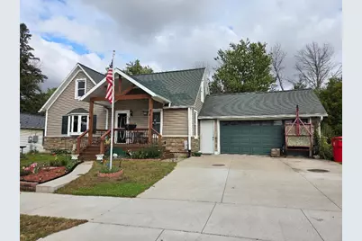 16 4th Avenue SE, Dodge Center, MN 55927 - Photo 2