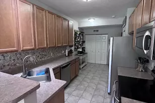898 Providence Dr, Shakopee, MN 55379 - Photo 10