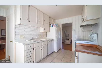 602 16th Street NW, Rochester, MN 55901 - Photo 2