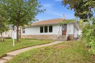 1567 Atlantic St, Saint Paul, MN 55106 - Photo 1