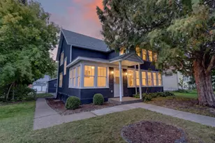 811 NW 1st Ave, Grand Rapids, MN 55744 - Photo 2