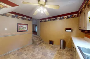 148 2nd Ave SW, Alden, MN 56009 - Photo 10