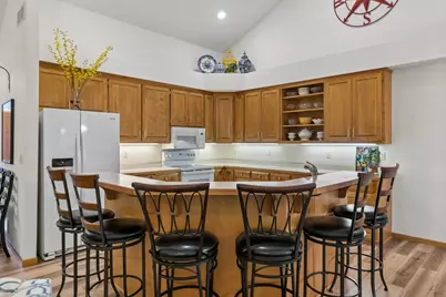 112020 Hidden Creek Place, Chaska, MN 55318 - Photo 6