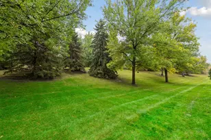 112020 Hidden Creek Pl, Chaska, MN 55318 - Photo 30
