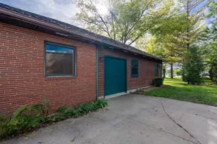 997 Roberts Rd SW, Hutchinson, MN 55350 - Photo 36