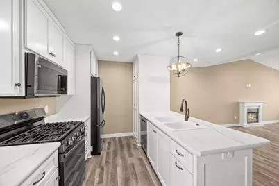 38820 Maple Court, North Branch, MN 55056 - Photo 8