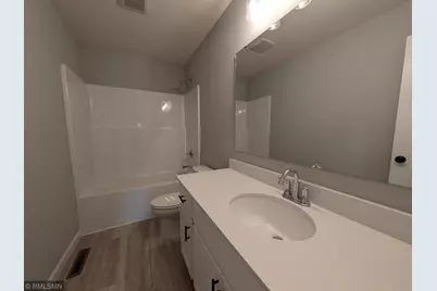 10563 Goodview Avenue S, Cottage Grove, MN 55016 - Photo 12