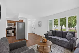 2820 31st Ave S, Minneapolis, MN 55406 - Photo 2