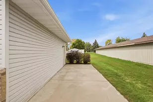 1104 E Able St, Saint Joseph, MN 56374 - Photo 32