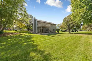 1728 Greenhaven Ln NE, Owatonna, MN 55060 - Photo 6