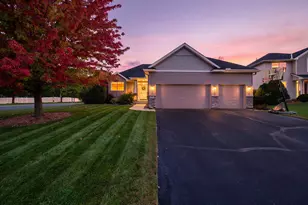 989 Danube Ave, Shakopee, MN 55379 - Photo 24